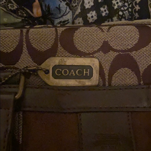 Coach purse - Picture 4 of 6